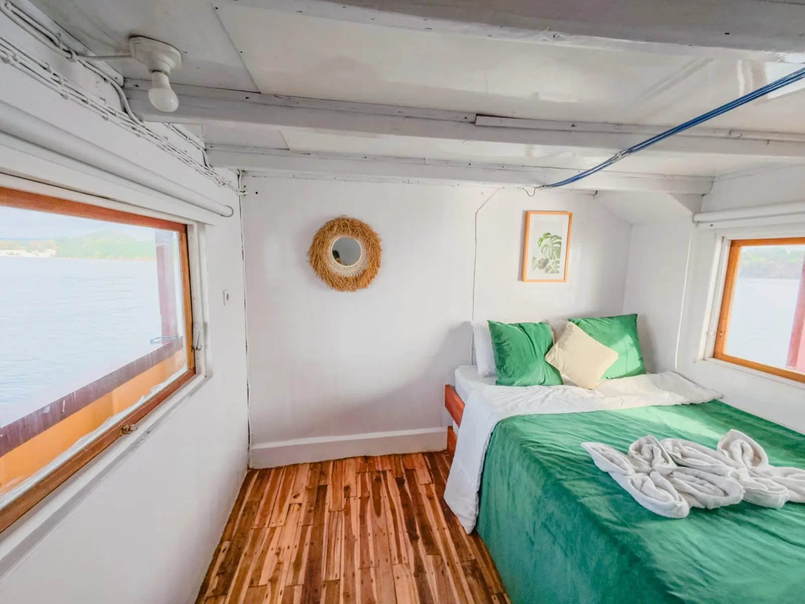 Hatira Hela 上的 Deluxe Cabin 1