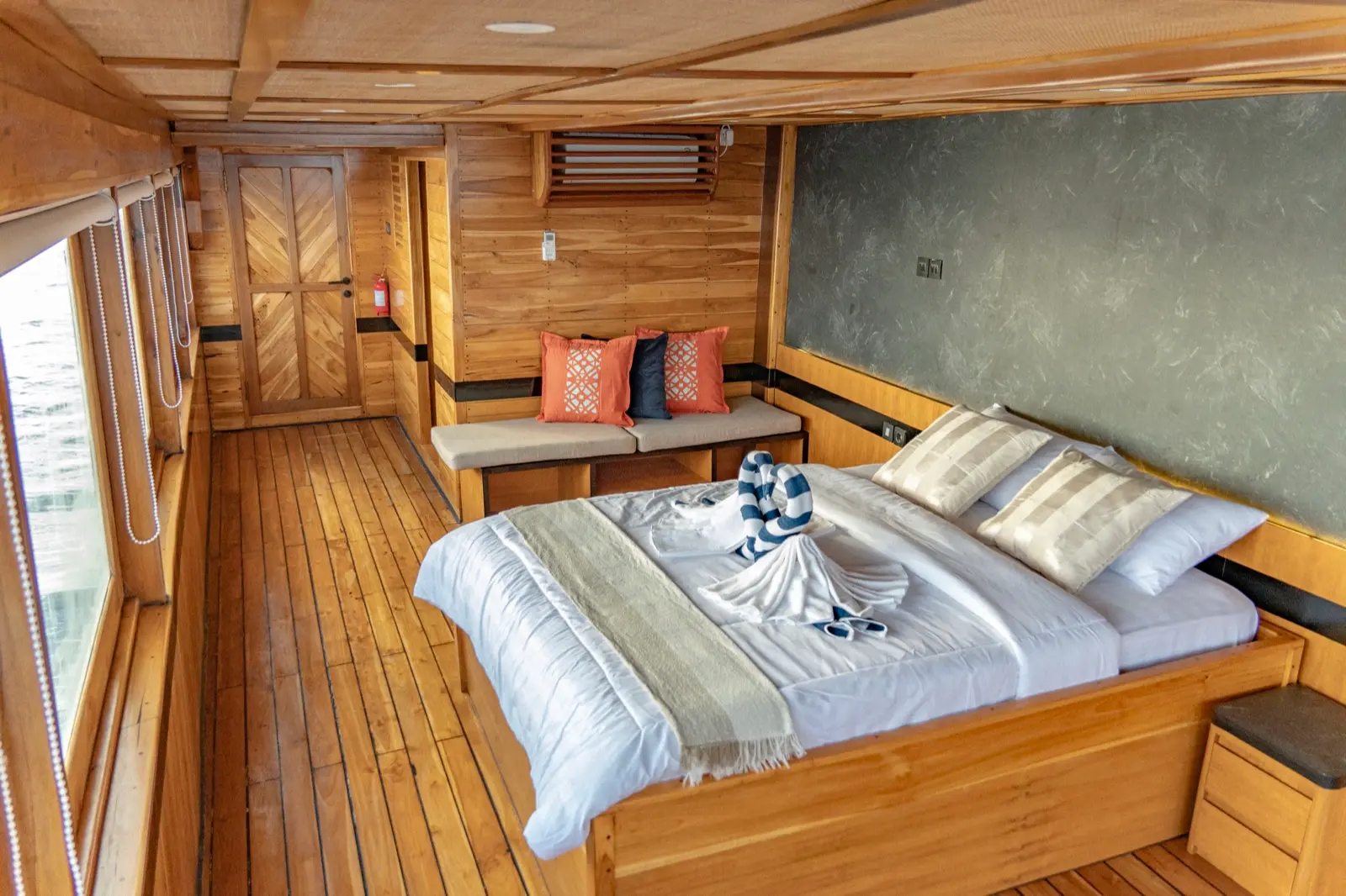 Lamborajo 3 上的 Royal Master Cabin 2