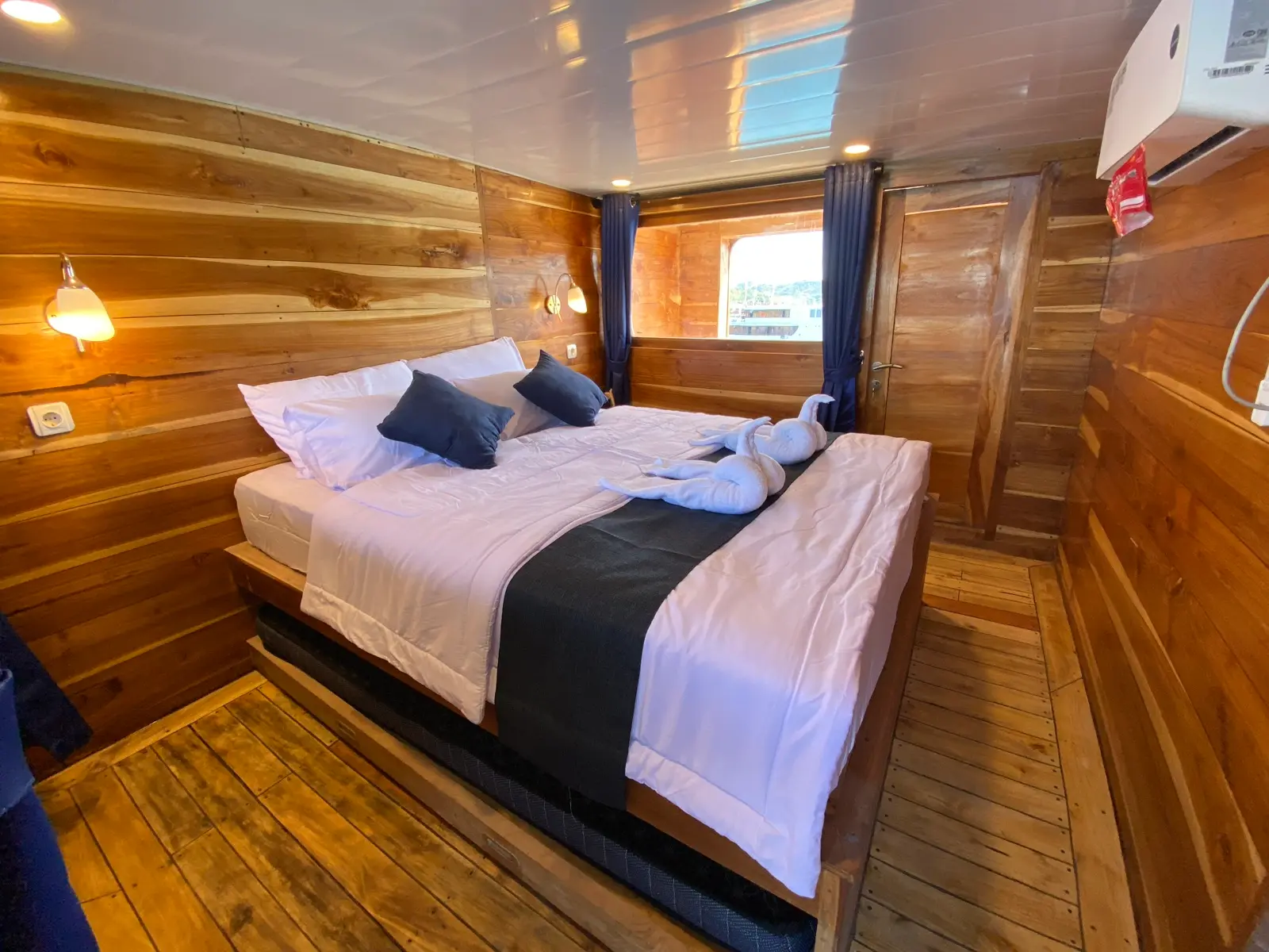 Medina Mecca 上的 Deluxe Cabin