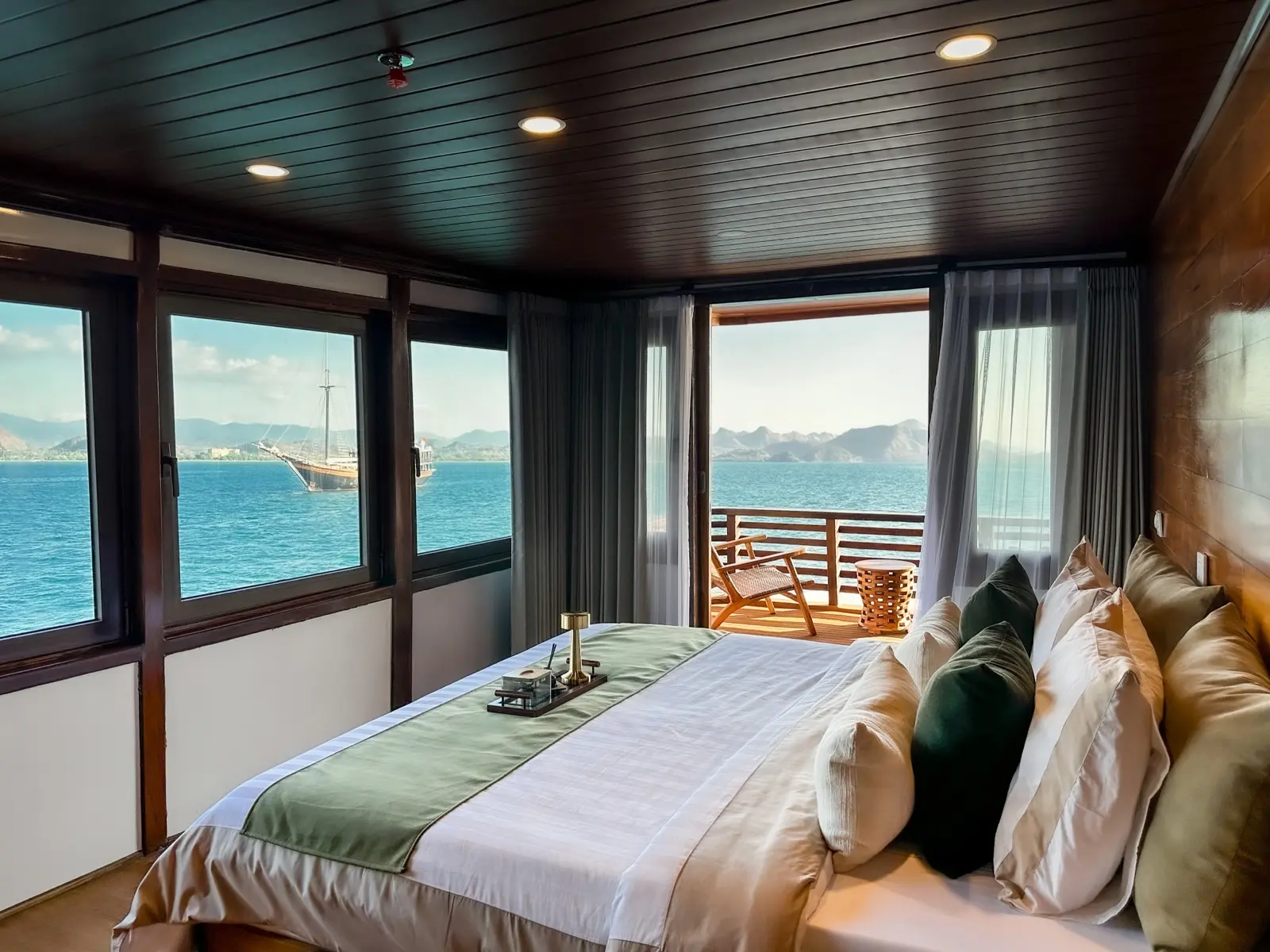 Neptune 上的 Master Cabin Mansard 1