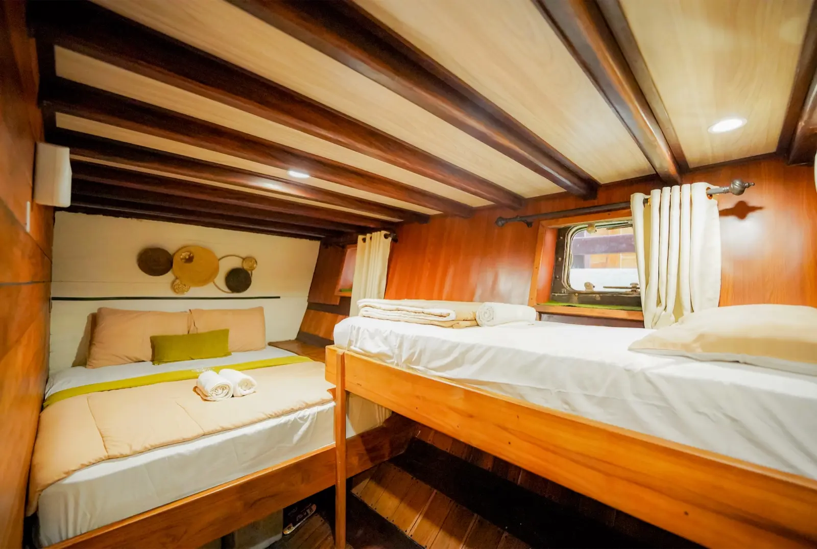 Yumana 上的 Superior Cabin